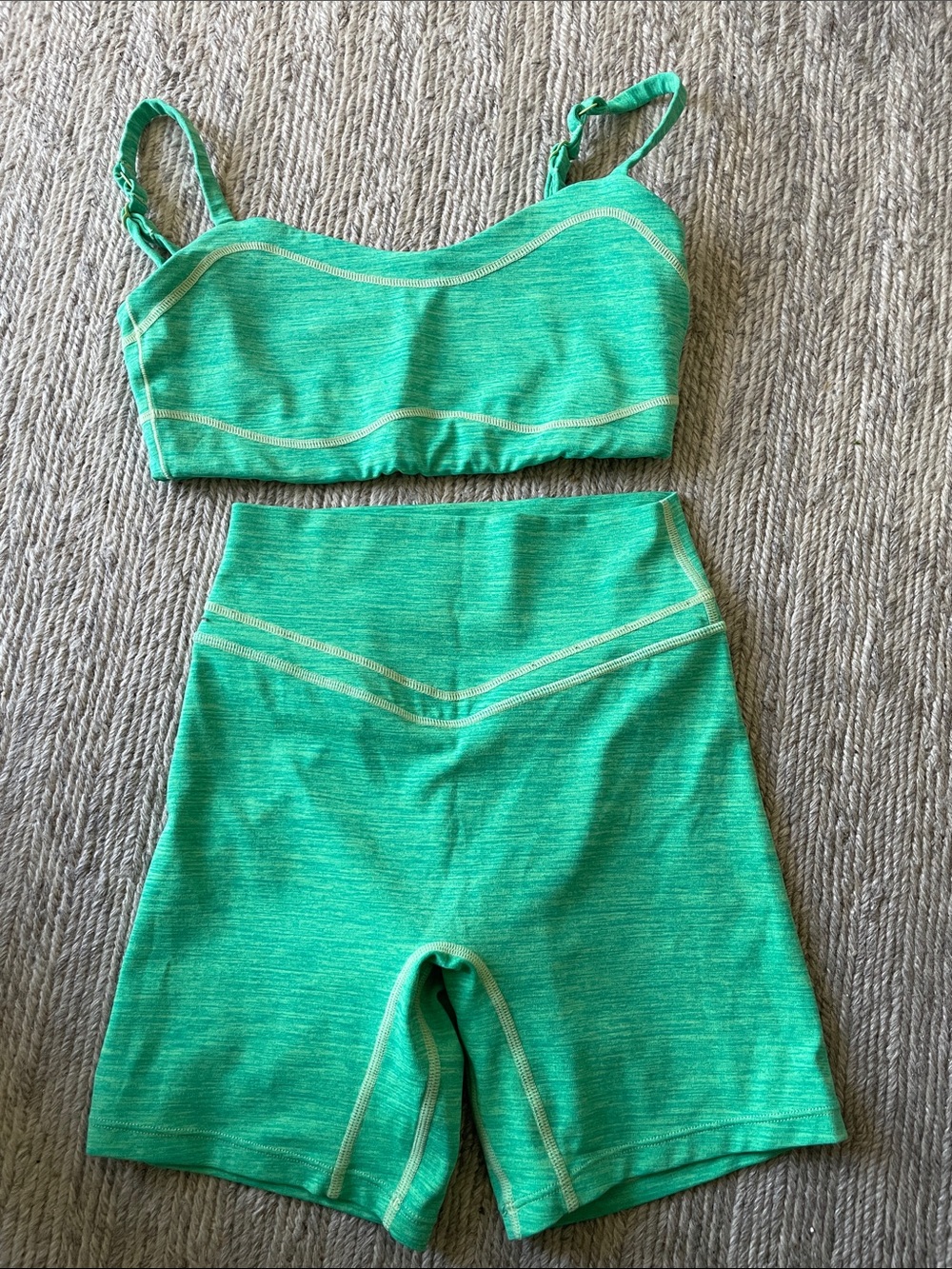 Seamless Emerald Green Sports Bra & High-Waist Shorts Set #218